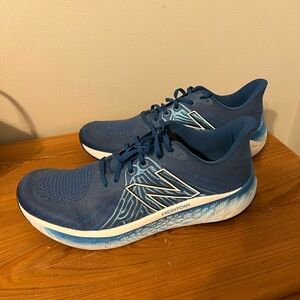 Men’s New Balance fresh foam running shoes. Size 13 med width.